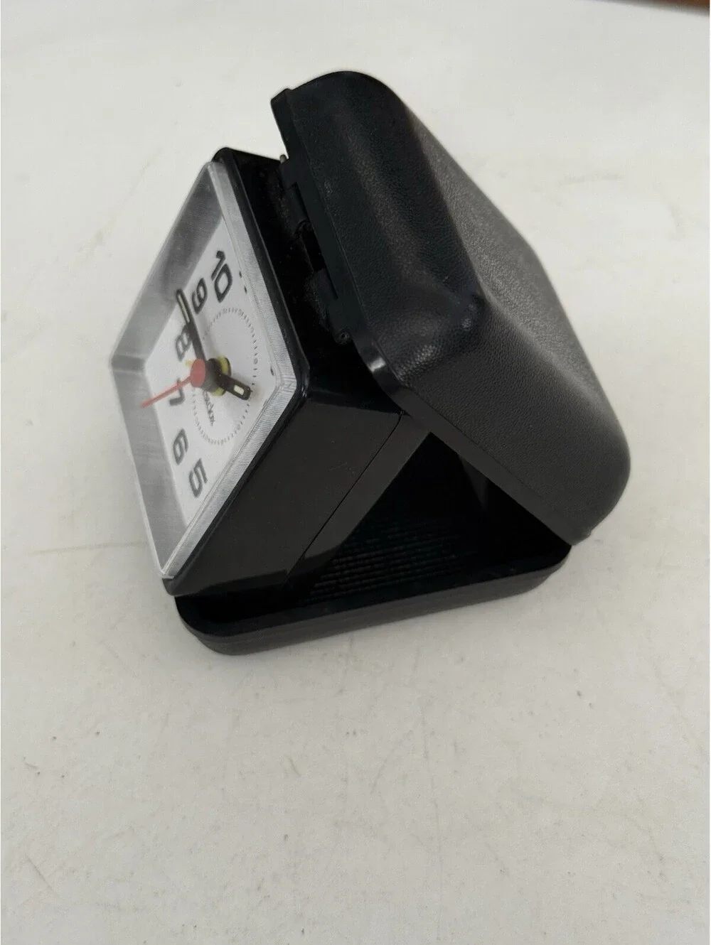 Westclox Travelite Quartz Analog Battery Clock Compact Folding Travel Case